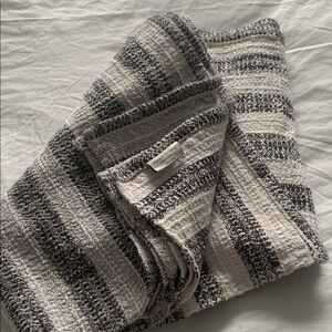 Magnolia Cotton Blanket